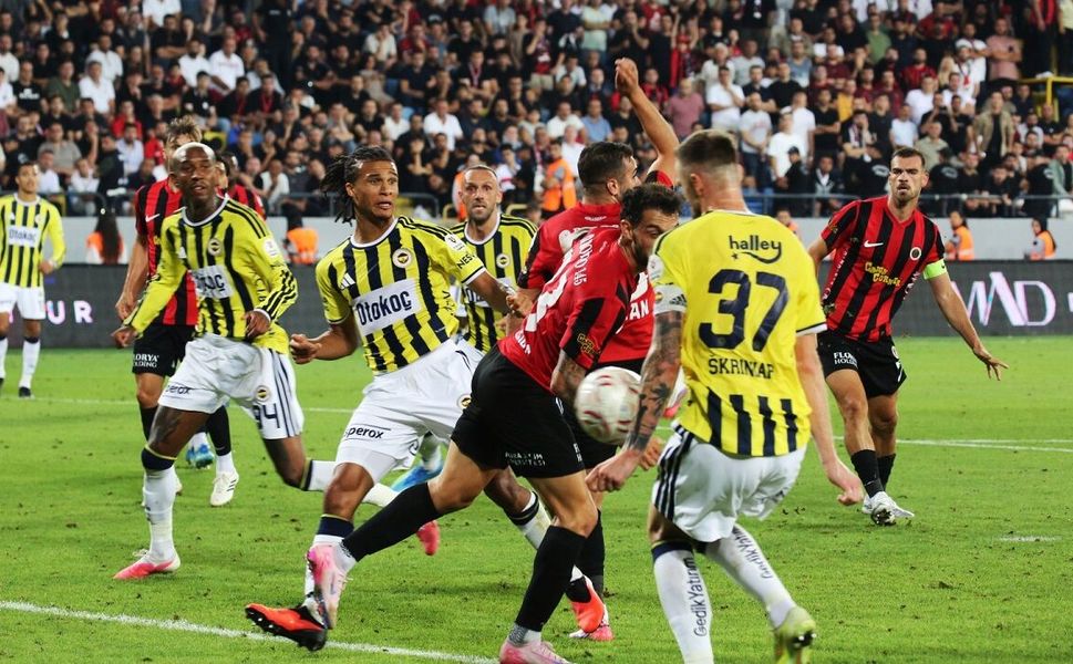 Fenerbahçe, öne geçtiği maçta Gençlerbirliği'ne yenildi