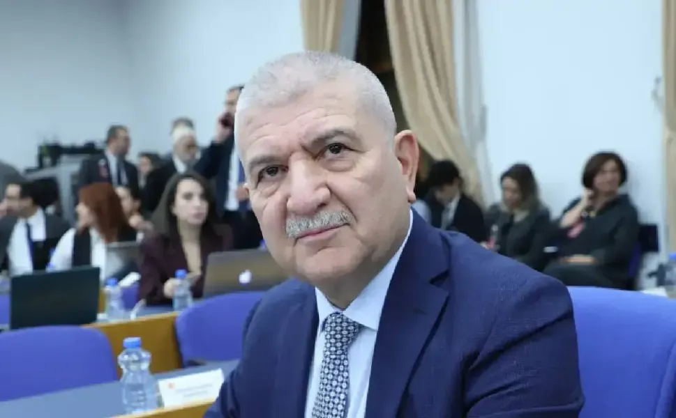AK Parti'ye geçeceği iddia edilen vekilden açıklama!