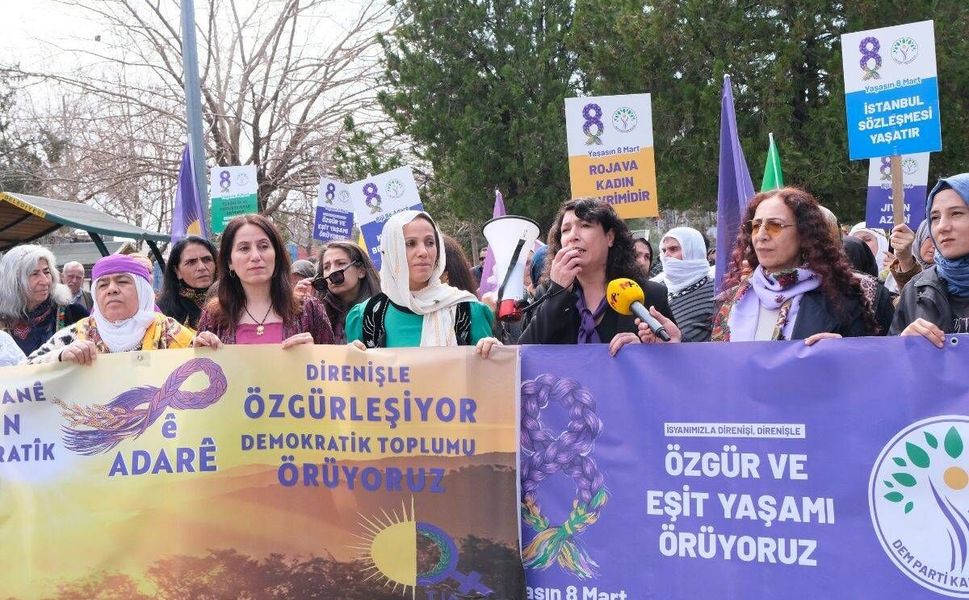 DEM Parti Kadın Meclisleri'nden LGBTİ+ operasyonlarına tepki