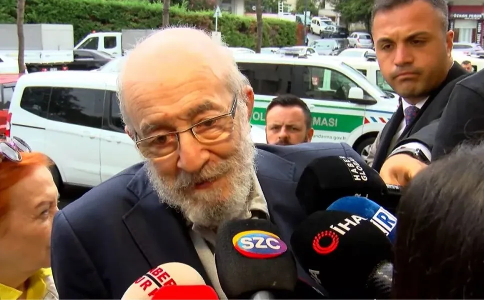 Kurtlar Vadisi'nin 'Ömer Baba'sı Emin Olcay, ifade vermek için adliyede