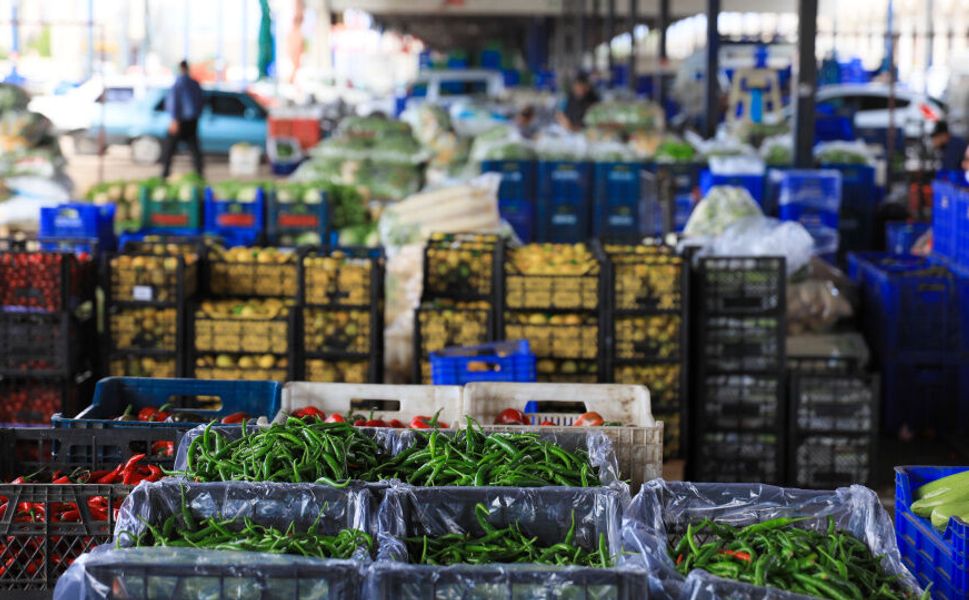 Sebze ve meyve dağıtıcılarına operasyon: 41 şirketin yöneticisine gözaltı kararı!
