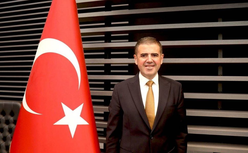 Mezitli Belediye Başkanı Tuncer, CHP'den ihraç edildi