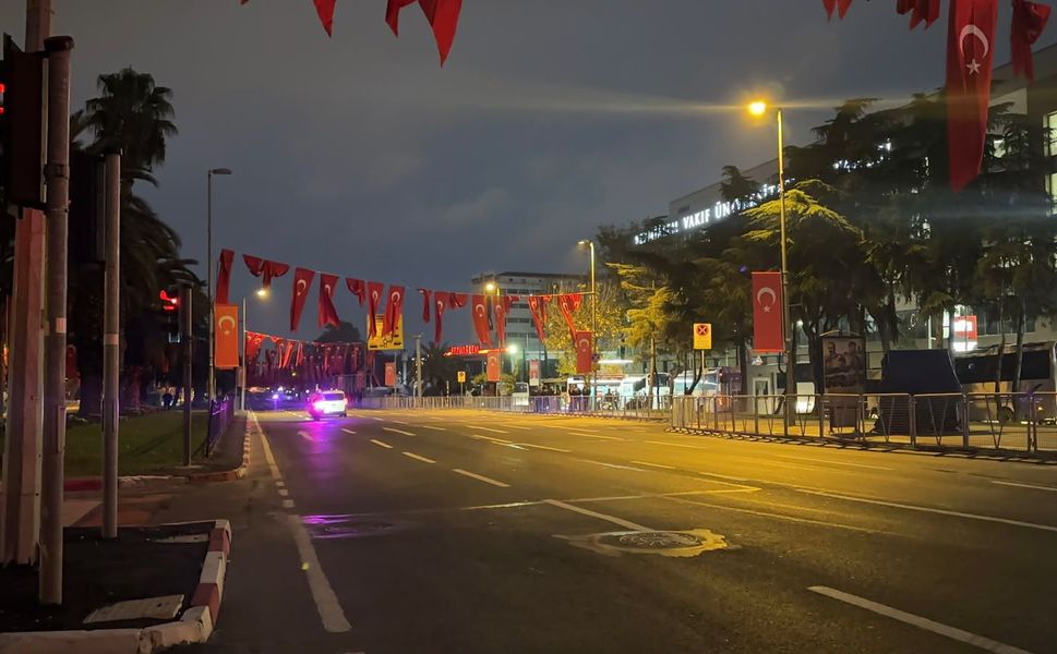 İstanbul'da 29 Ekim Cumhuriyet Bayramı nedeniyle bazı yollar trafiğe kapatıldı