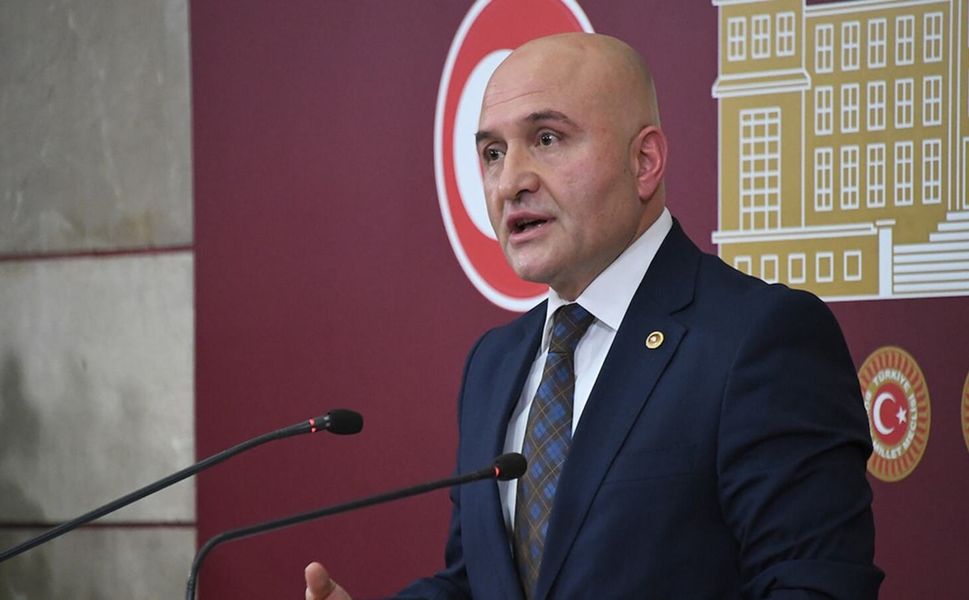 Erhan Usta’dan Dervişoğlu’nun Bahçeli’nin koluna girmesine ilişkin yeni açıklama