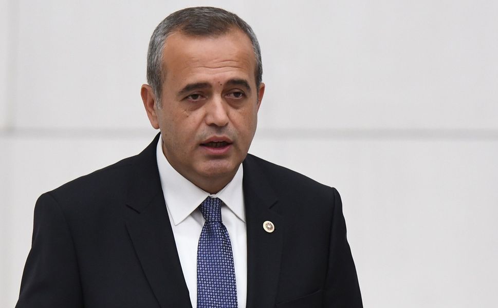 DEVA Partili Gaziantep Milletvekili Ertuğrul Kaya istifa etti