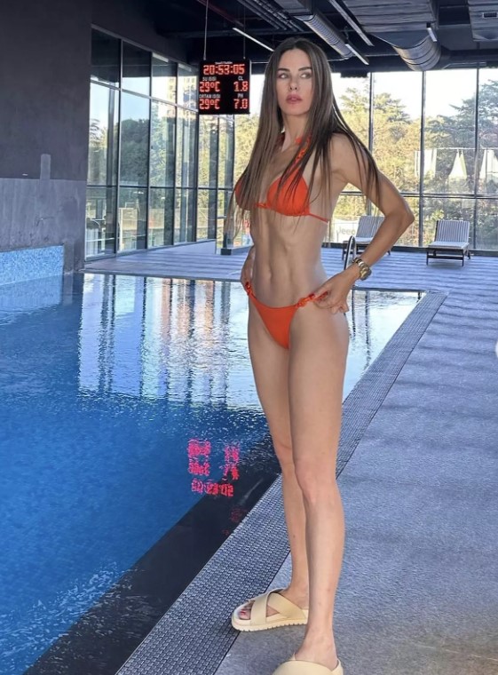 defne samyeli bikini