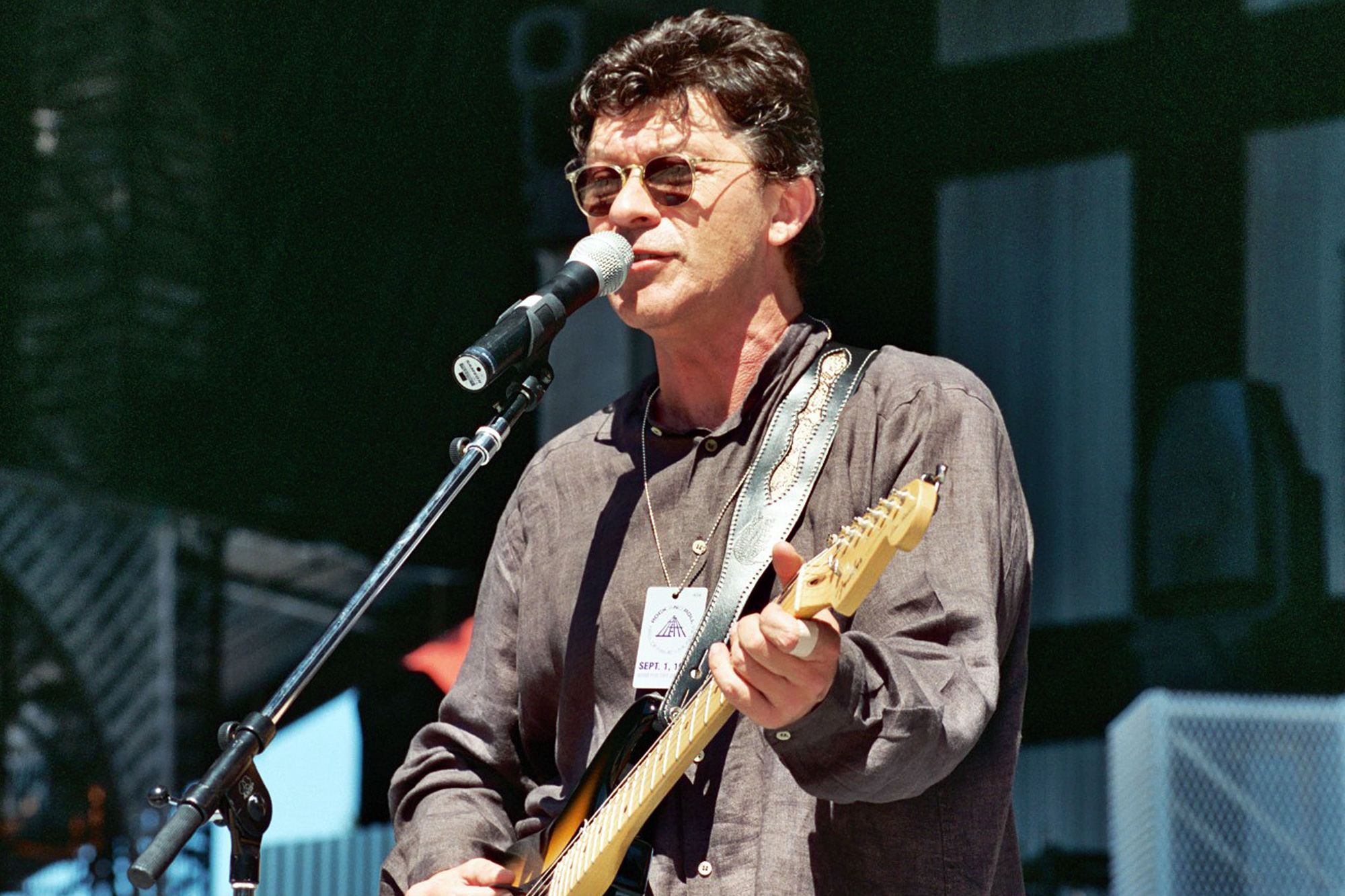 Robbie Robertson kimdir? Elips Haber