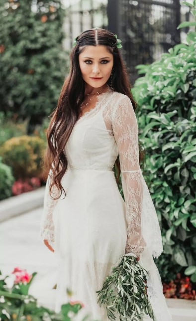 Deniz Çakır gelinlik
