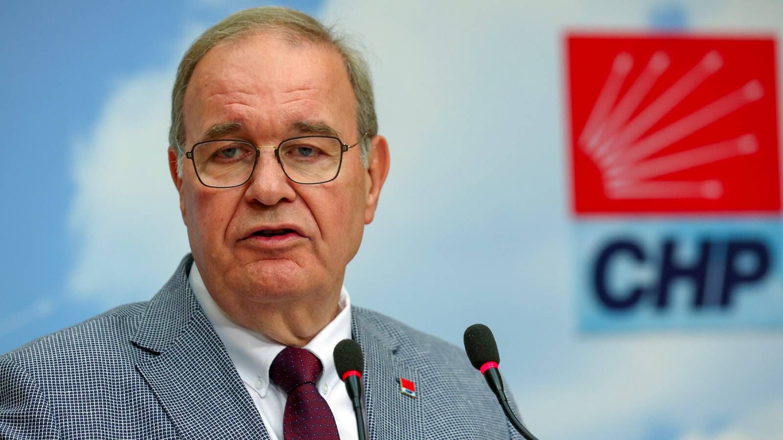 Kılıçdaroğlu’nun ihracının ardından Faik Öztrak istifa etti