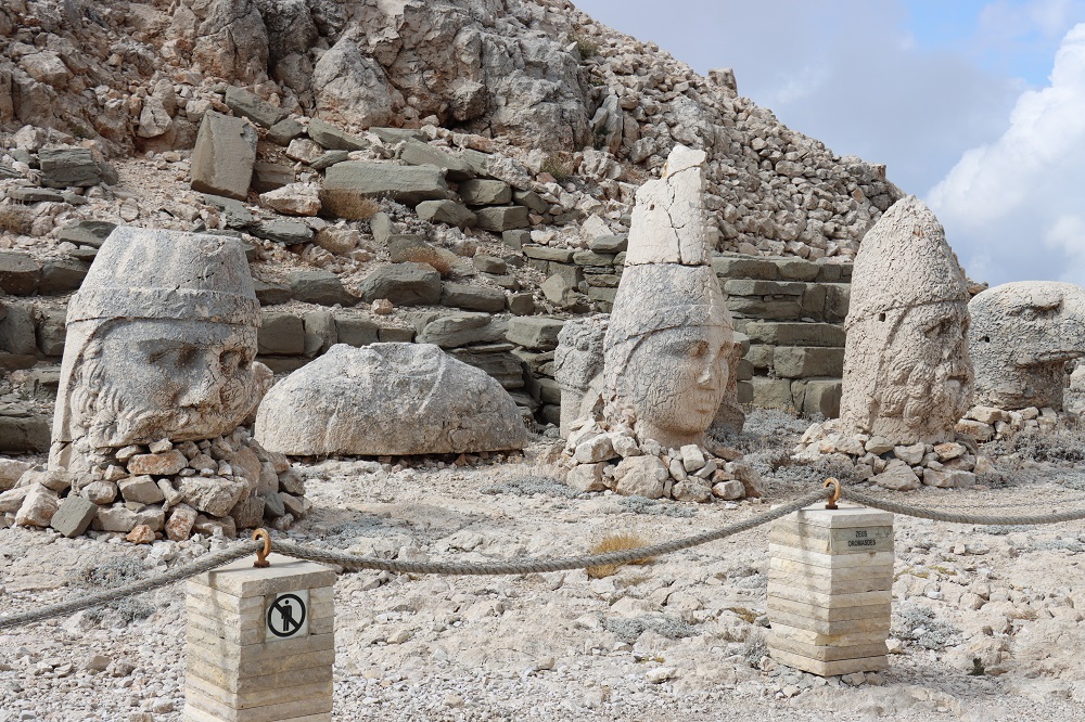 AA-20231023-32490122-32490116-NEMRUT_DAGINDA_YAPILAN_NANO_KIREC_UYGULAMASI_OLUMLU_SONUC_VERDI