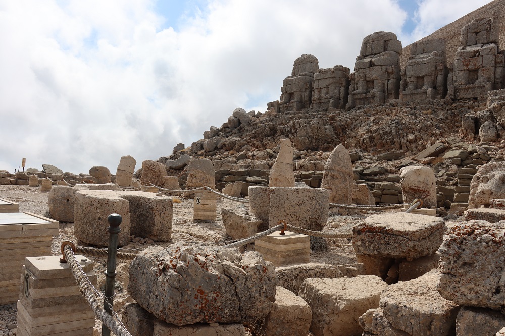 AA-20231023-32490122-32490117-NEMRUT_DAGINDA_YAPILAN_NANO_KIREC_UYGULAMASI_OLUMLU_SONUC_VERDI