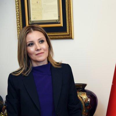 esma-bekar-kimdir-meral-aksenerin-ozel-kalem-muduru-kimdir-1