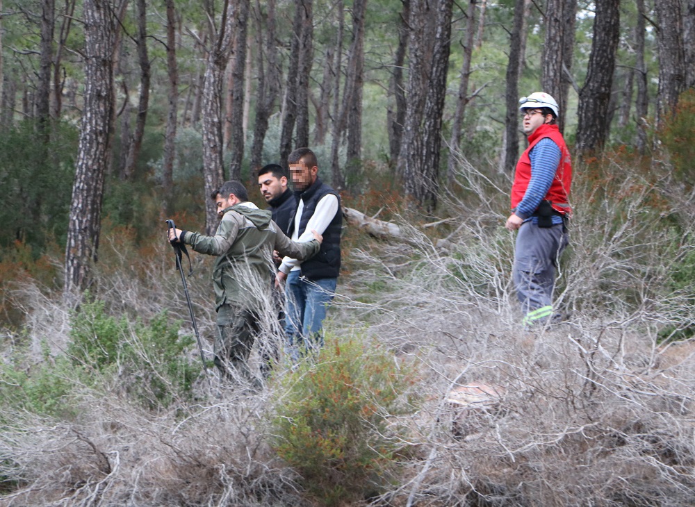Antalya’daki Orman Yangınında Yerde Yatarken Bulundu 'Isınmak Amacıyla Yaktım' Dedi (1)