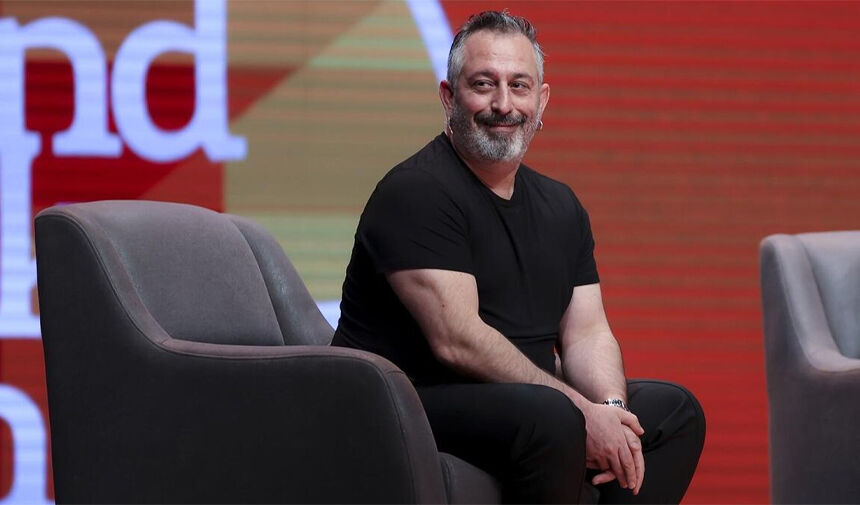 Cem Yılmaz'dan üç kuşak aile pozu