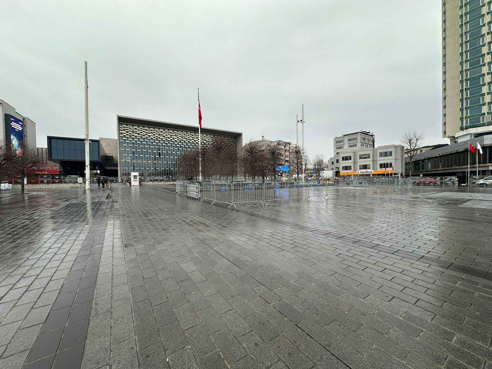 Taksim Meydanı-1