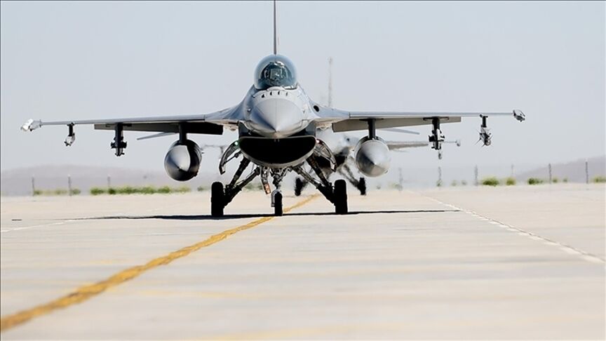ABD’de F-16 savaş uçağı düştü