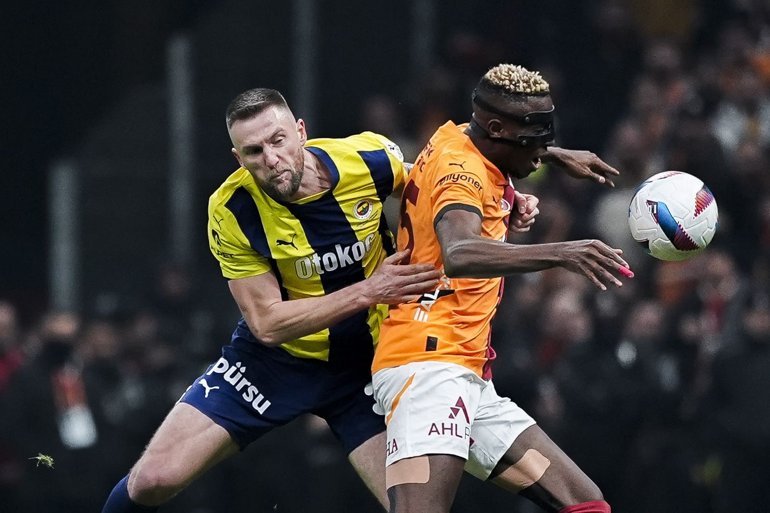 Galatasaray'dan Fenerbahçe'ye maçın ardından gönderme