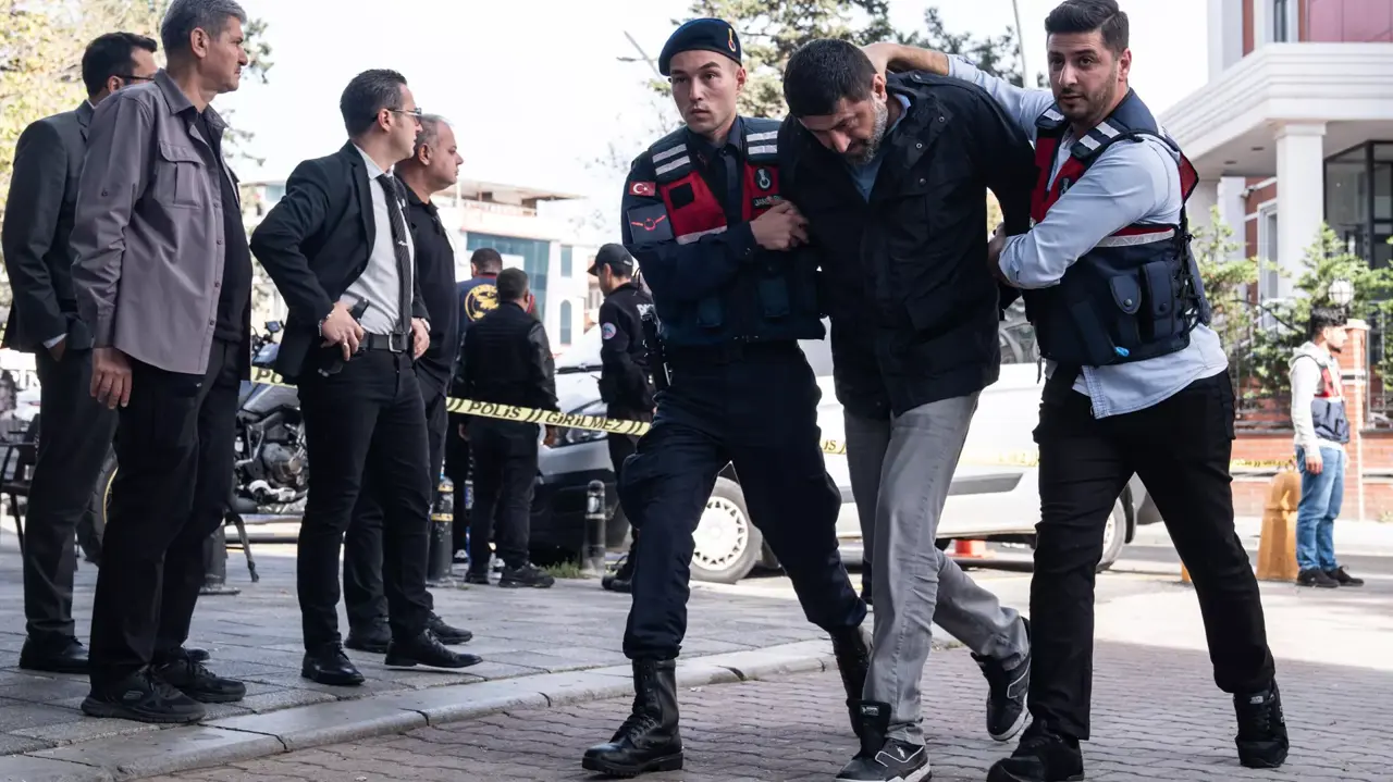 Yenidoğan Çetesi-6