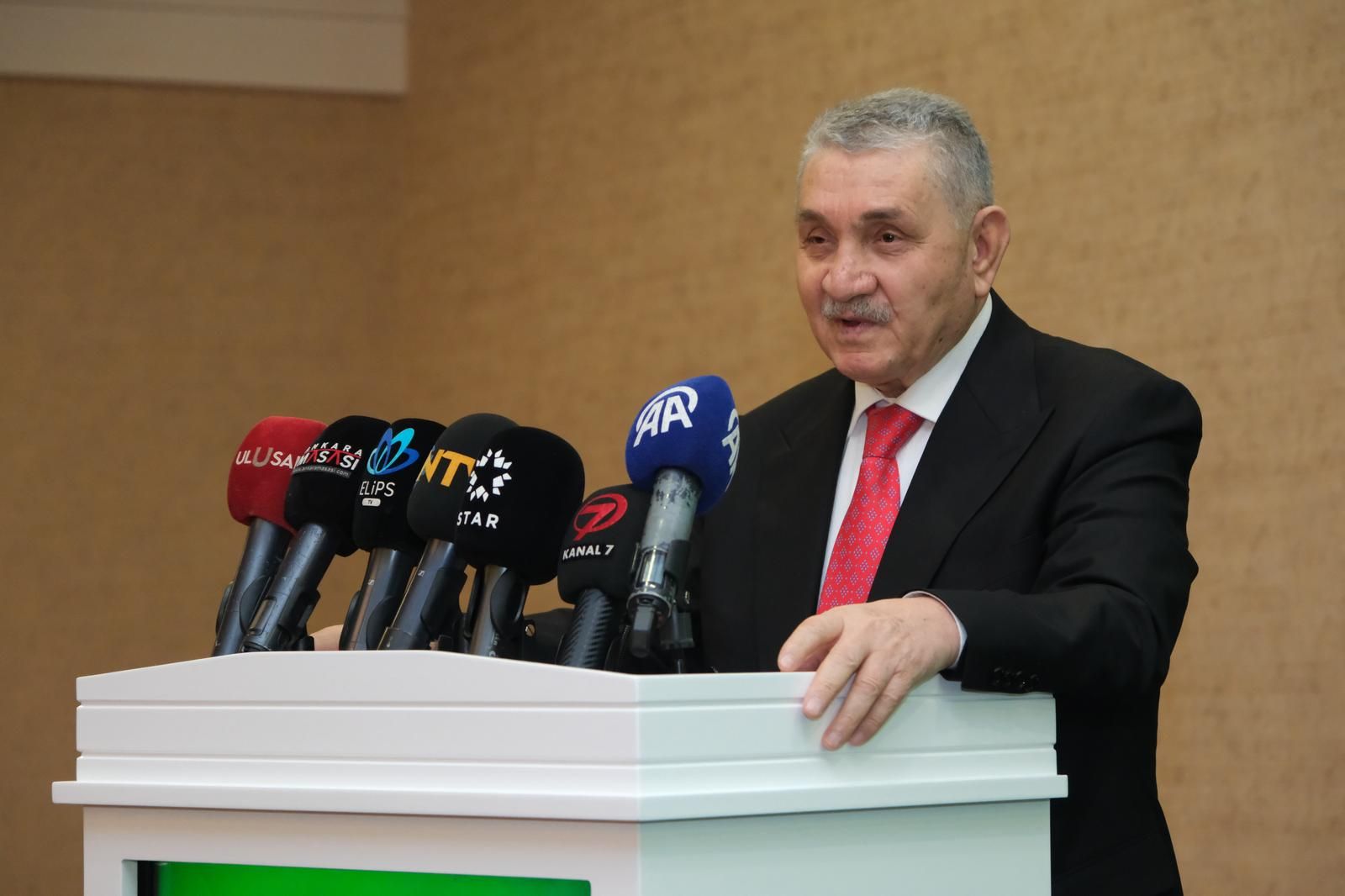 Öz Orman-İş Sendikası Başkanı Aslan’dan çağrı: ‘Azdan az, çoktan çok vergi alınsın!’