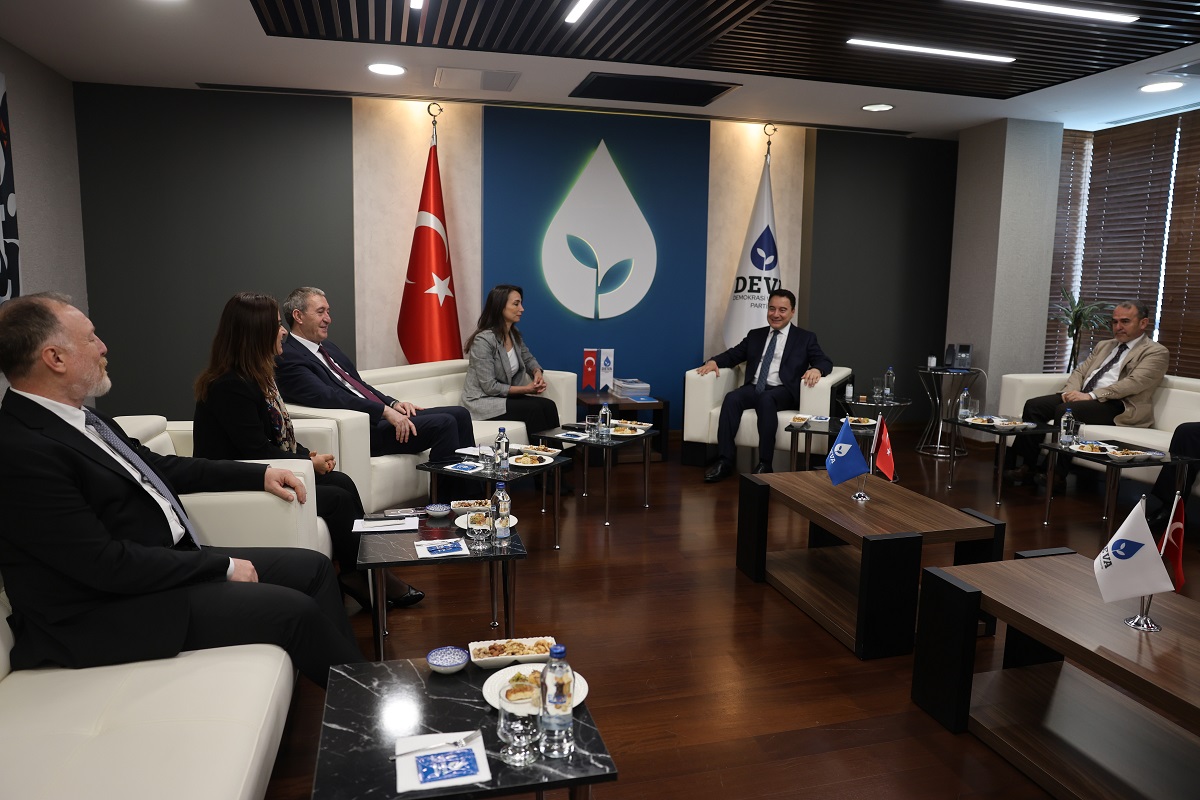 Dem Parti Deva Ziyaret
