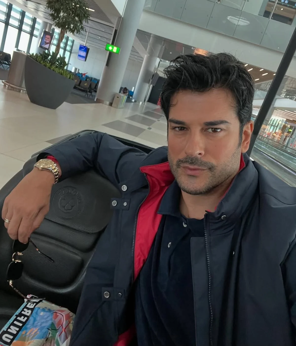 Burak Özçivit-8