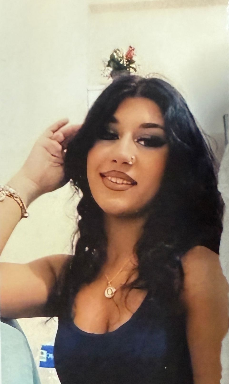 I S T A N B U L S A R I Y E R D E E S K I N I S A N L I S I T A R 785303 232295