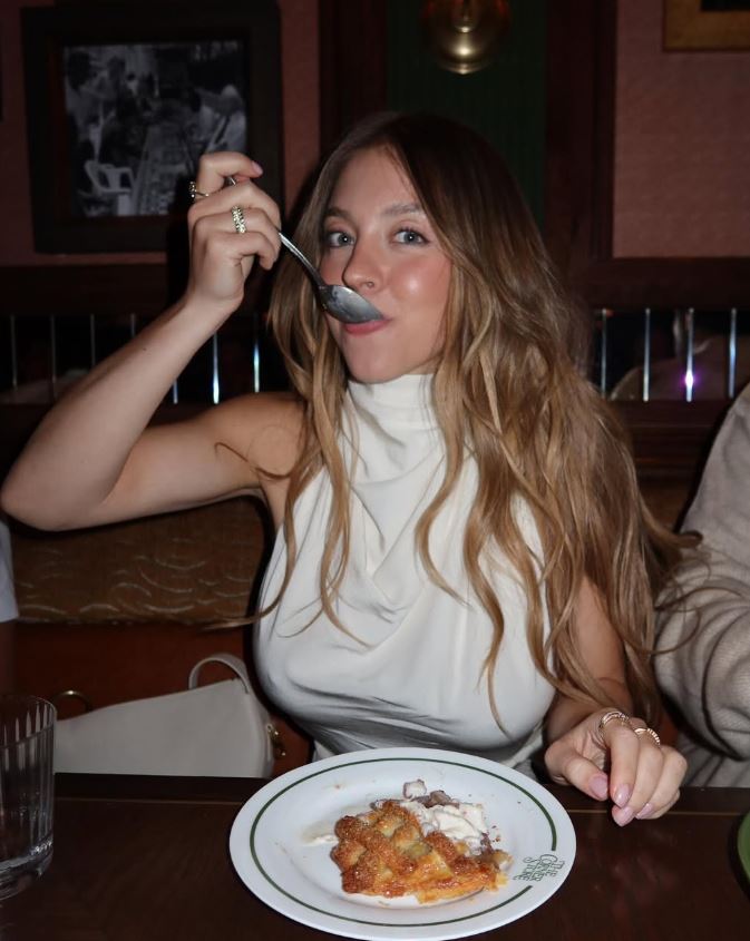 Sydney Sweeney-4