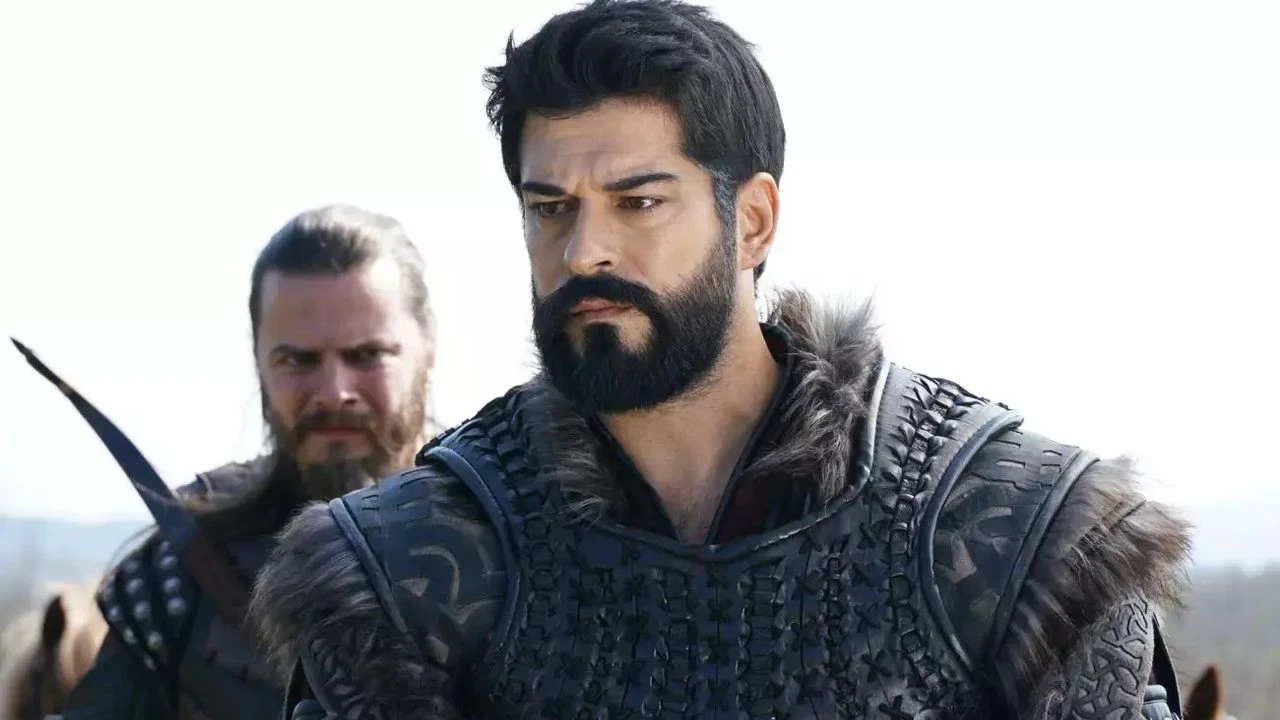 Burak Özçivit-10