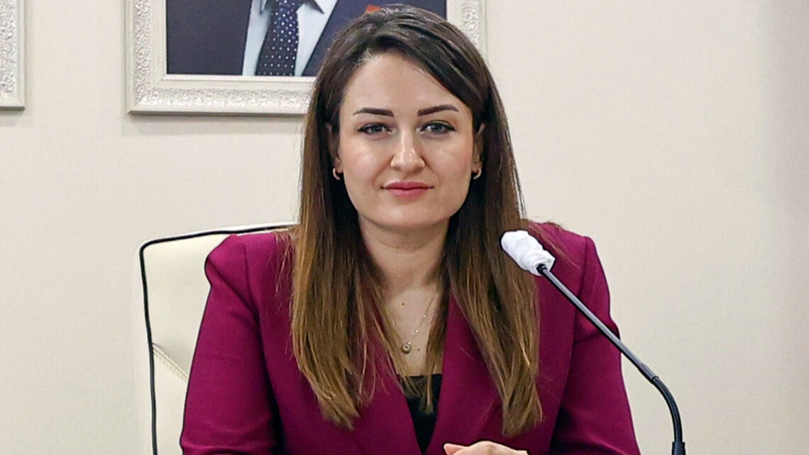 Büşra Özdemir kimdir?