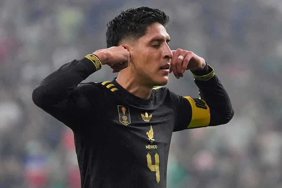 Edson Alvarez-1