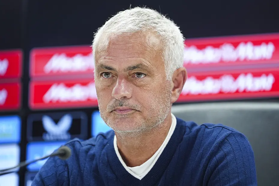 Jose Mourinho A A 2(4)