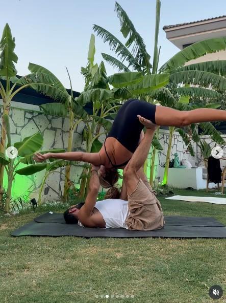 Pınar Altuğ Yoga 2