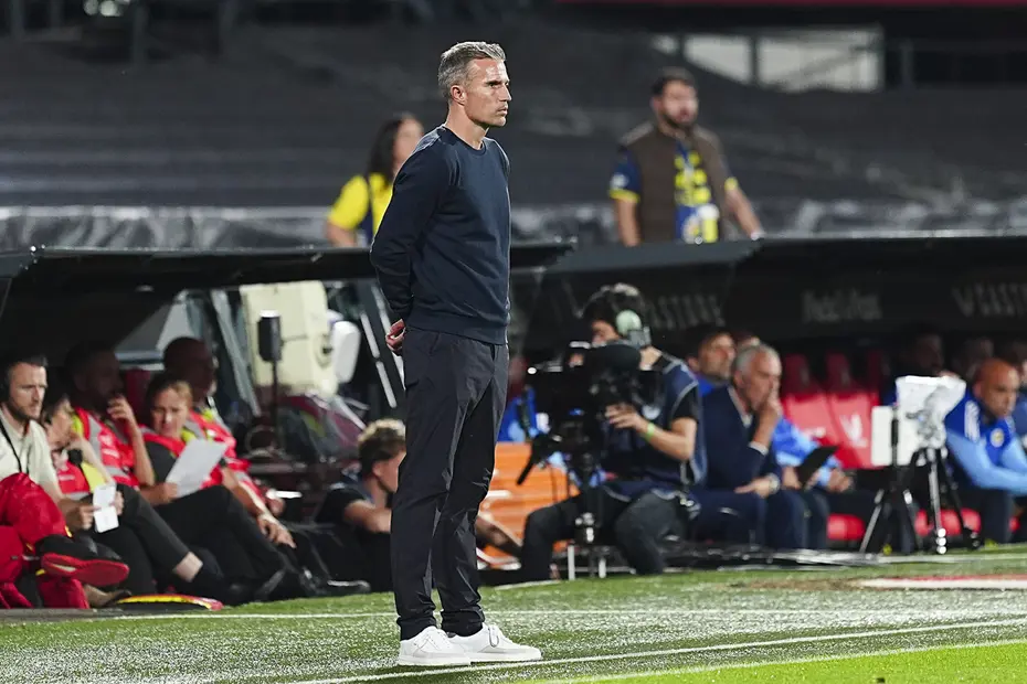 Robin Van Persie A A 22351