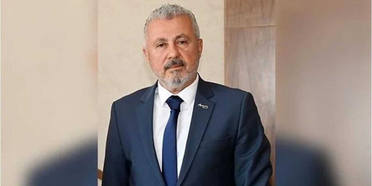 Şükrü Sözen.