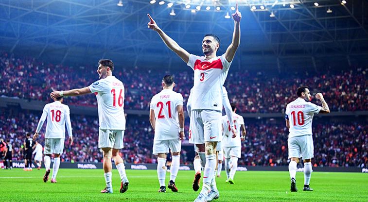 A Milli Takım Türkiye1.