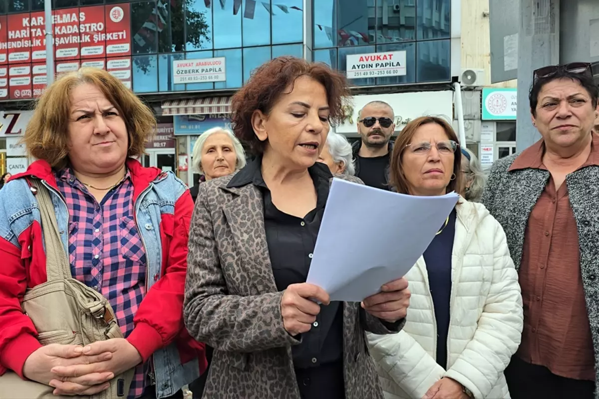 Chp Kadın Kolları Istifa.