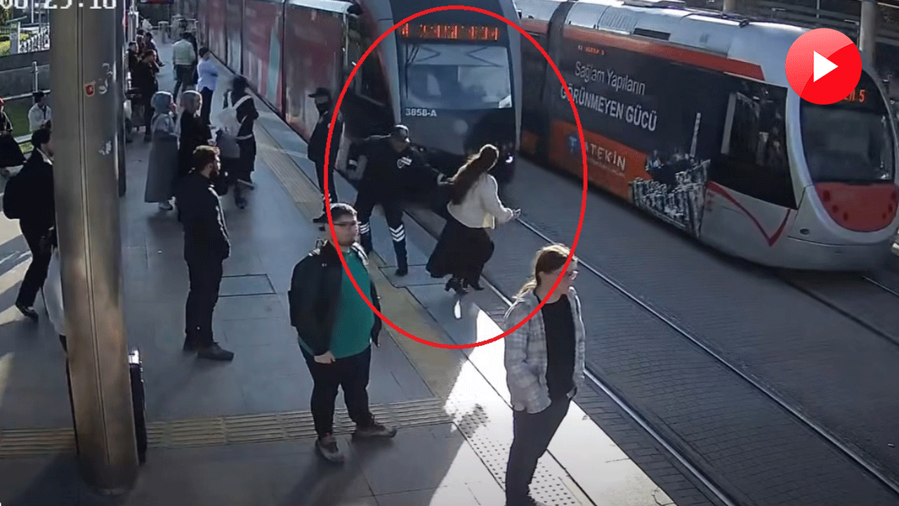 Tramvayın altın kalmaktan güvenlik görevlisi kurtardı; o anlar kamerada