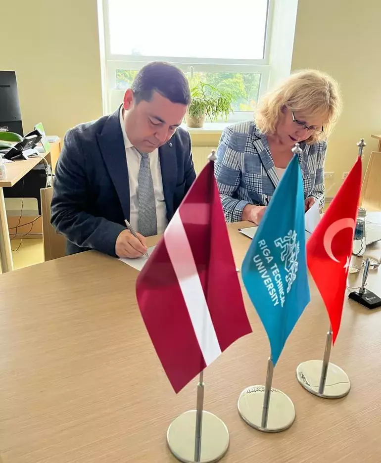 69182E72A322C59Cc784Bf77