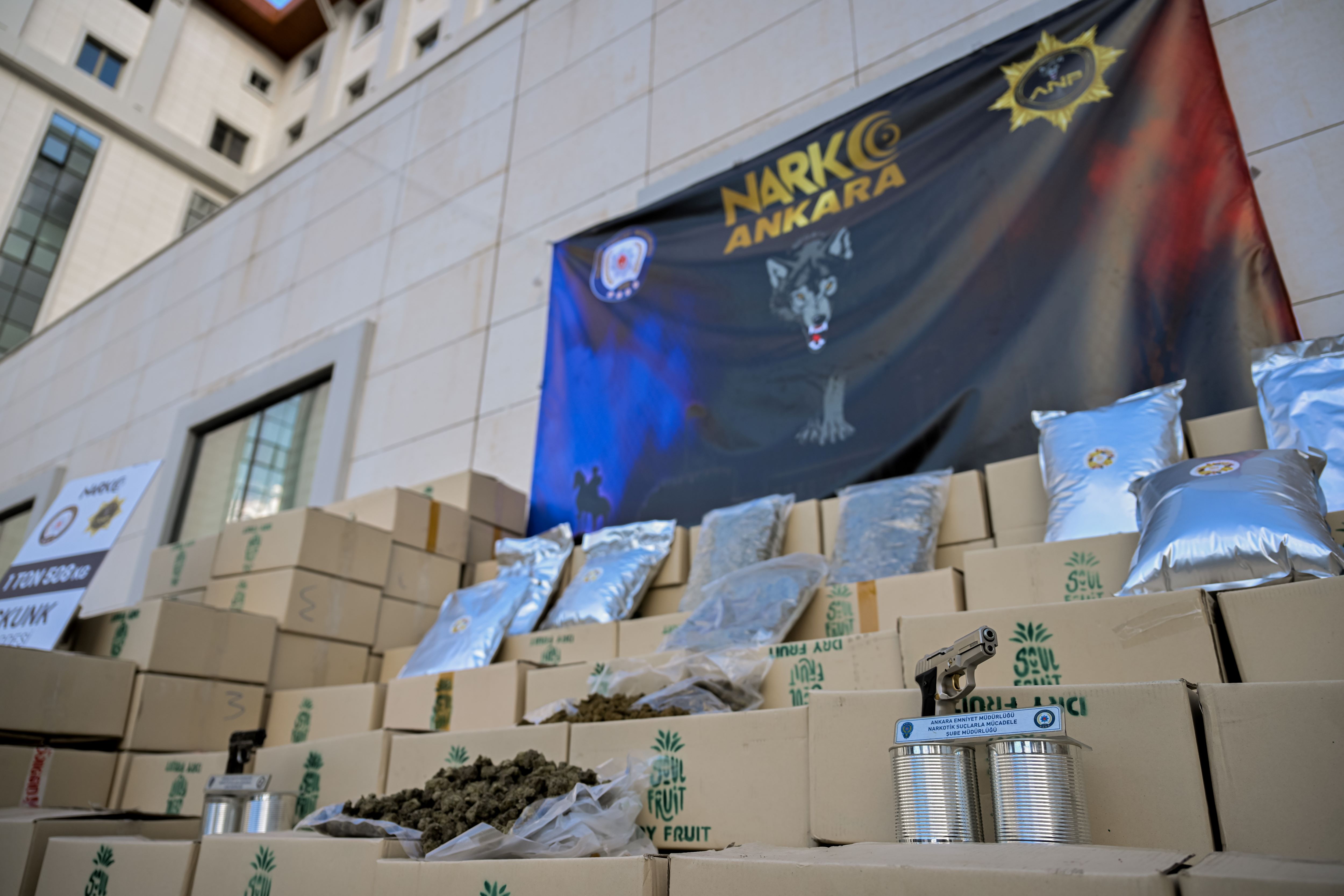 A A 20251114 39708310 39708306 D E R I N C E L I M A N I N D A 1 T O N 508 K I L O G R A M U Y U S T U R U C U E L E G E C I R I L D I 5 S U P H E L I Y A K A L A N D I