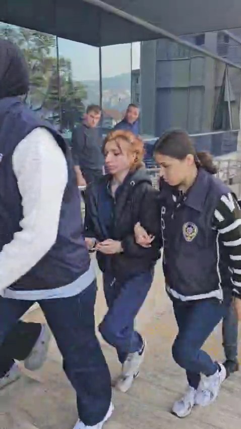 I L I S K I V A A D I Y L E D O L A N D I R I C I L I K I D D I A S I N A 1012101 300243