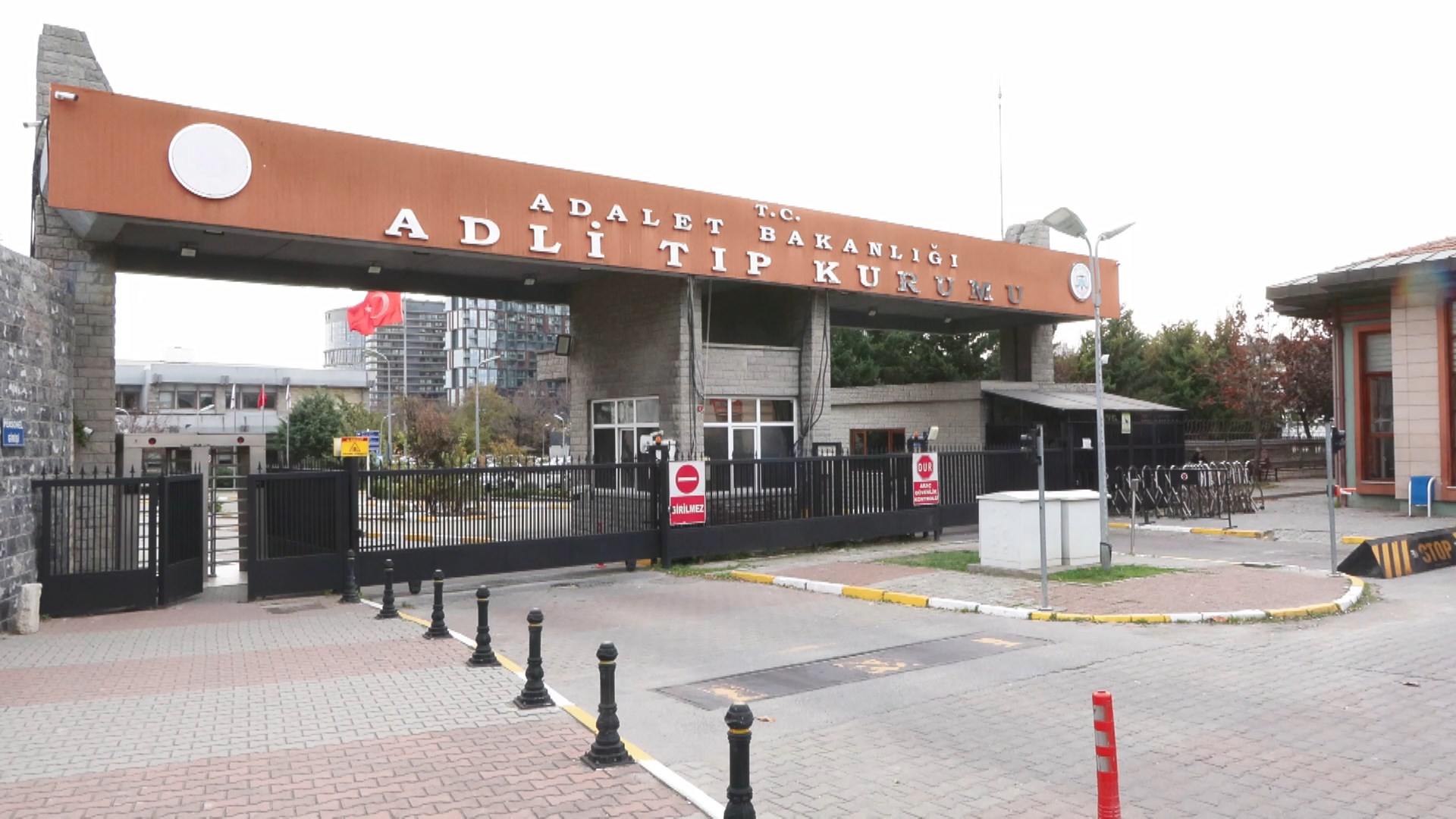 I S T A N B U L F A T I H T E Z E H I R L E N M E S U P H E S I 1020592 302839