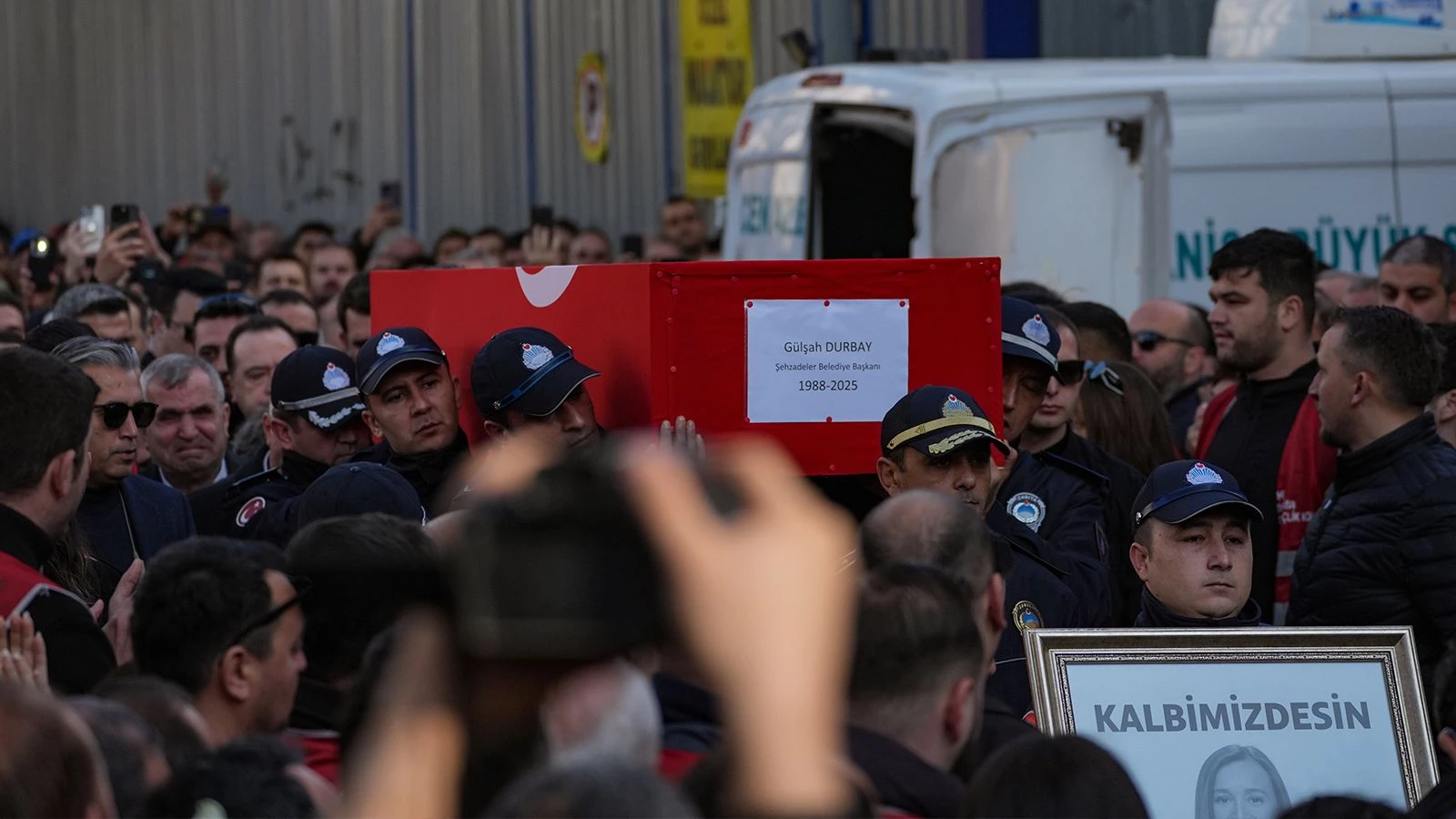 Gülşah Durbay Tabut