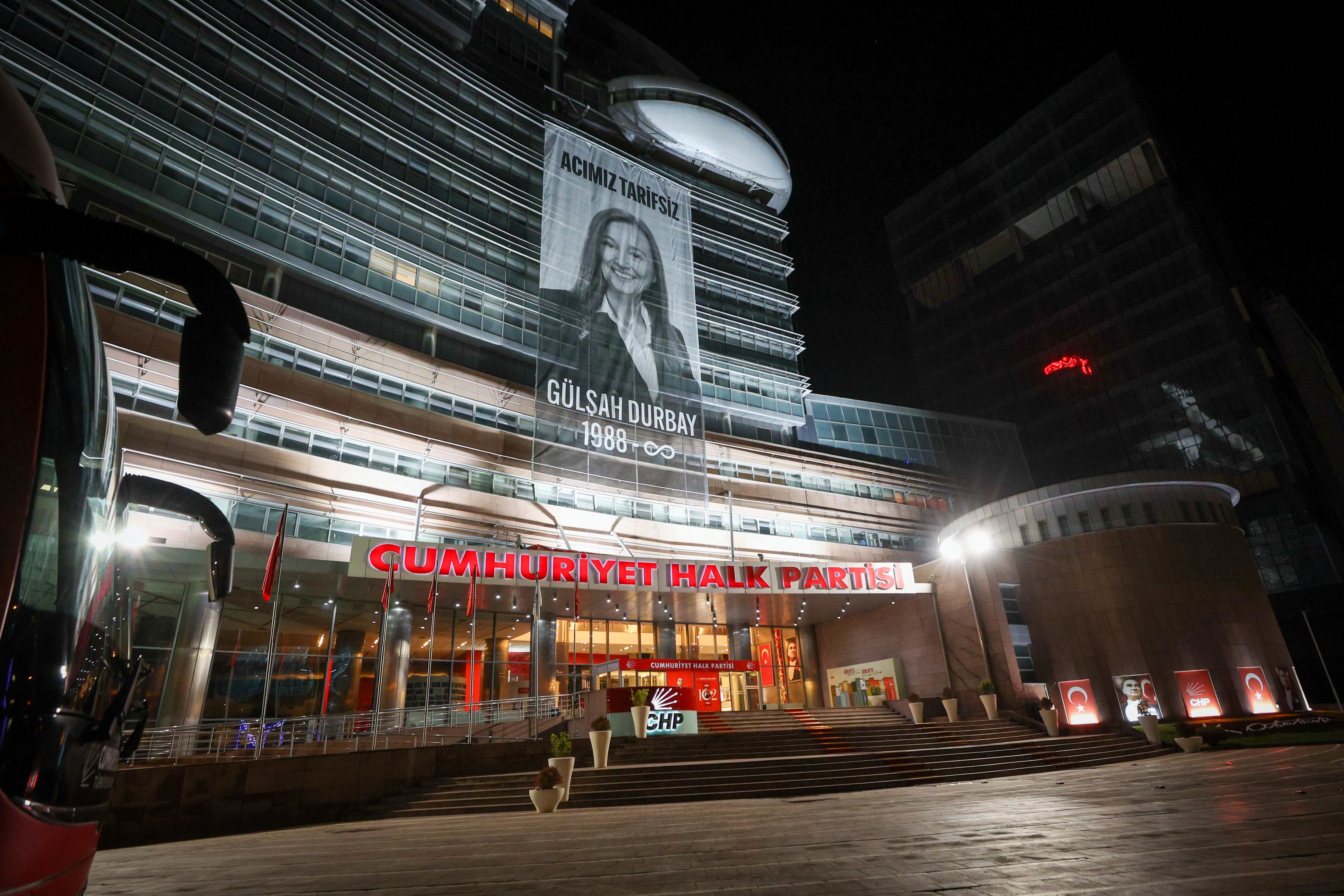 Gulsah Durbayin Fotografi Asildi