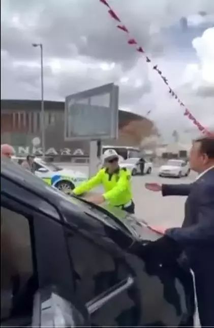 P O L I S I N U Z E R I N E A R A C I S U R E N C H P’ L I B E K E R 1047535 310844