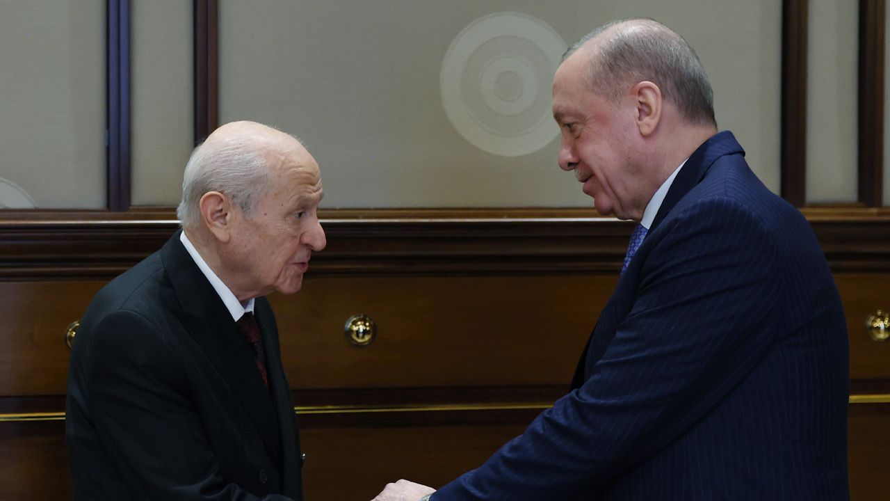 AK Parti kulisi; Bahçeli, kendisini bizim üzerimizden iktidara taşıttırmayı planlıyor