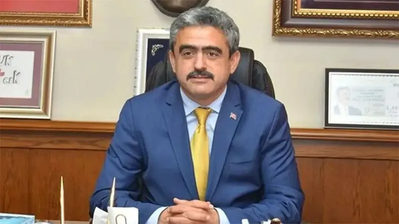 Haluk Alıcık.