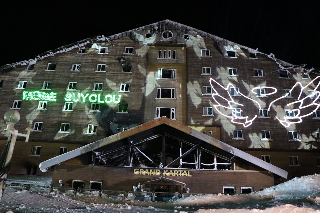 Kartalkaya Otel Yangını Birinci Yıl Anma (4)