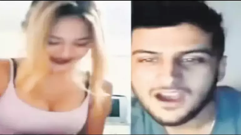 69811B8B9260115A9E5C3395