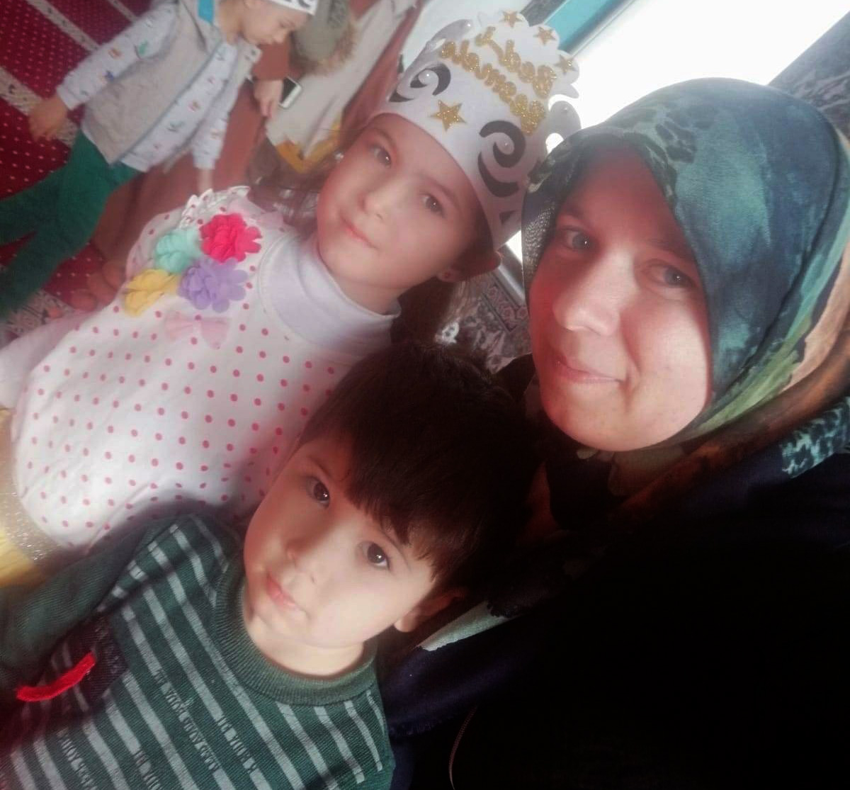 E S I V E O G L U N U K A Y B E T T I G I E N K A Z D A N 132 S A 1152095 342136