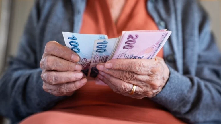 En düşük emekli maaşı farkının yatacağı tarih belli oldu